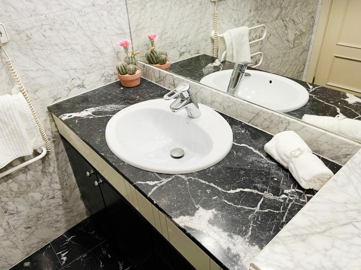 Encantador Apartamento De 125 M2 En Pleno Centro -Prime Video Zaragoza Buitenkant foto
